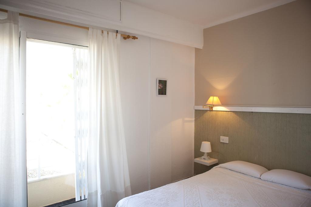 Malvarrosa Beach Rooms Валенсия Экстерьер фото